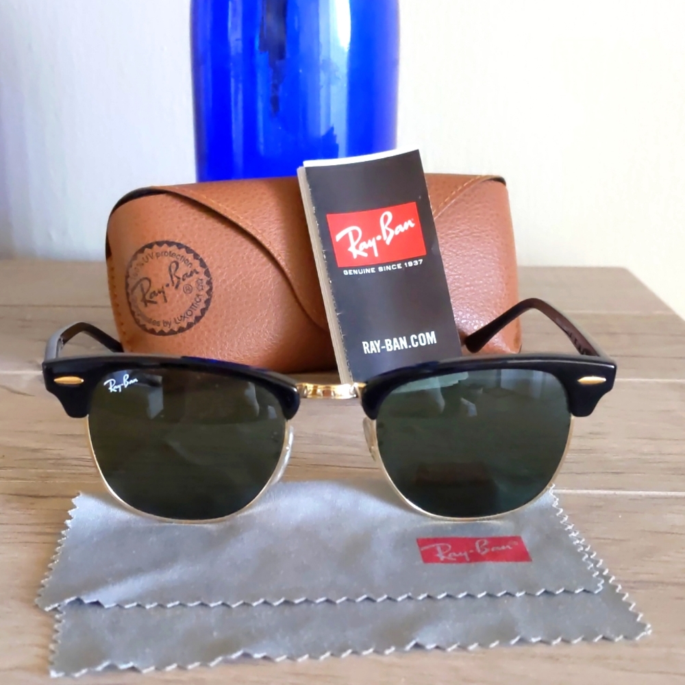 Ray-Ban Clubmaster Sunglasses Black and Gold Unisex